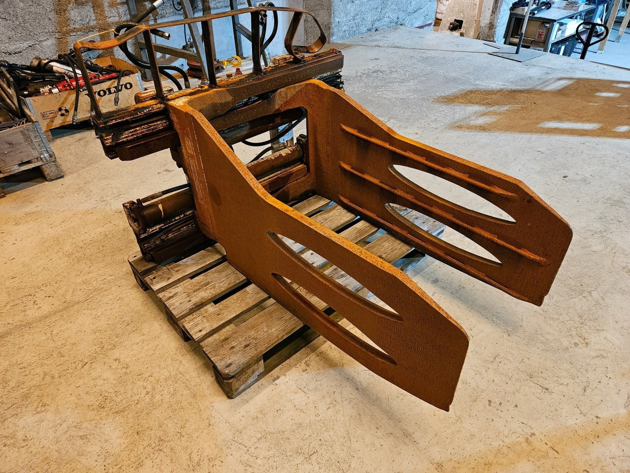 Toyota Klemaggregat - Clamp: picture 1 Toyota Klemaggregat - Clamp: picture 1