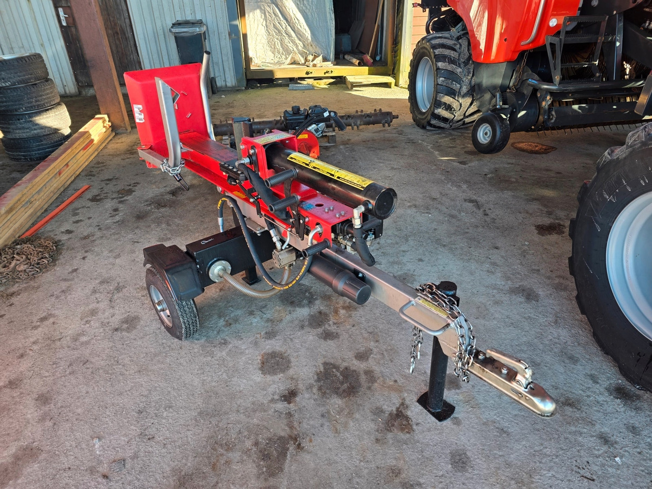 Vedkløyver med hengerfeste til bil - Log splitter: picture 1 Vedkløyver med hengerfeste til bil - Log splitter: picture 1