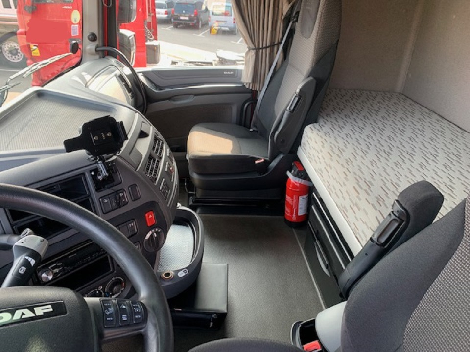 Tractor unit DAF XF 460 FT: picture 7