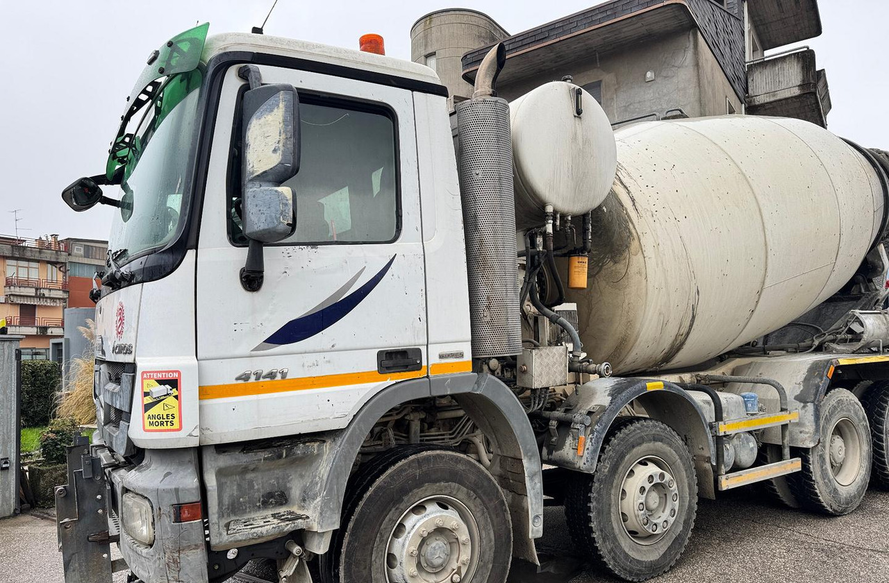 Autobetoniera Armec PHY120 su telaio Mercedes-Benz - Concrete mixer truck: picture 3 Autobetoniera Armec PHY120 su telaio Mercedes-Benz - Concrete mixer truck: picture 3