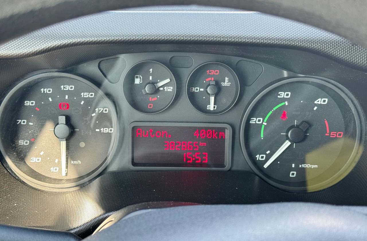 IVECO DAILY 35S15 - FRIGO FRC - PATENTE B - Refrigerated van: picture 5 IVECO DAILY 35S15 - FRIGO FRC - PATENTE B - Refrigerated van: picture 5