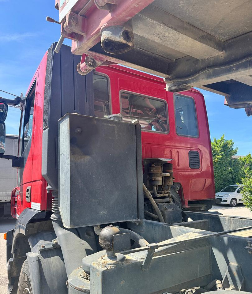 Iveco Trakker 450 - Tipper: picture 4 Iveco Trakker 450 - Tipper: picture 4