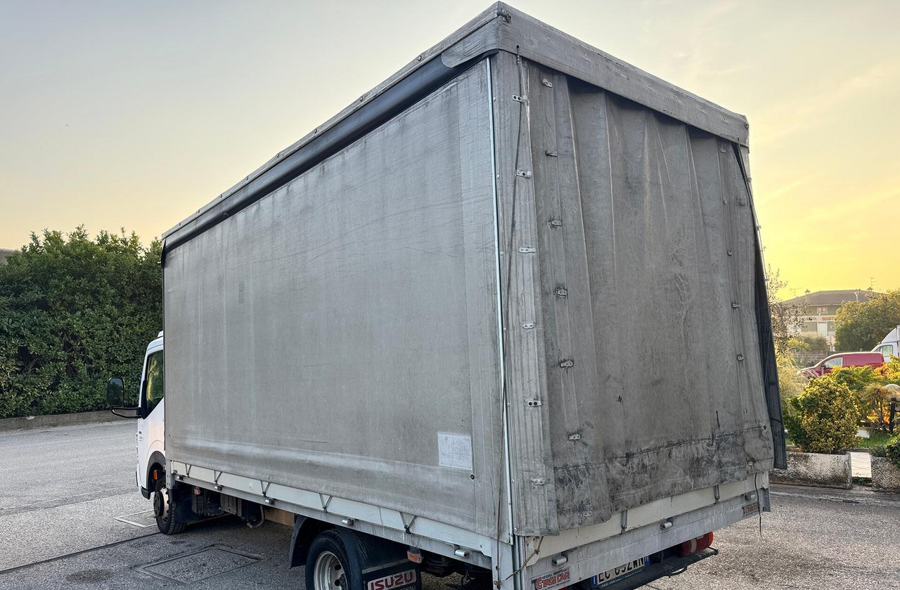 Renault Trucks Maxity 135.35 dxi - Curtainsider truck: picture 4 Renault Trucks Maxity 135.35 dxi - Curtainsider truck: picture 4