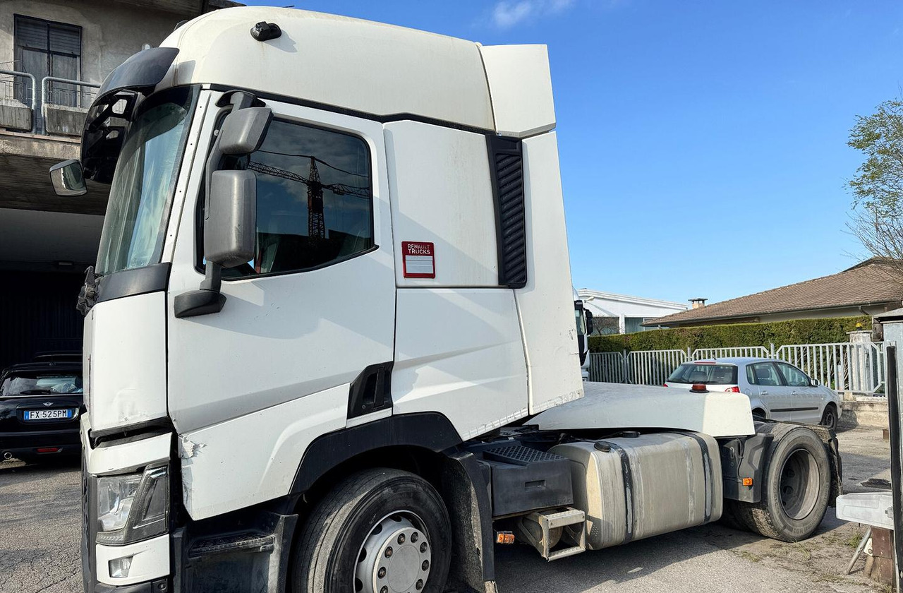 Renault T460 / 2015 / Euro 6 - Tractor unit: picture 4 Renault T460 / 2015 / Euro 6 - Tractor unit: picture 4