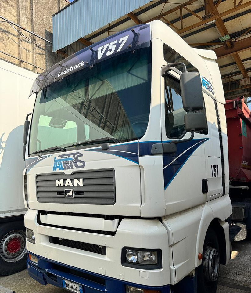 TRATTORE STRADALE MAN TGA ADR 18.430 - Tractor unit: picture 4 TRATTORE STRADALE MAN TGA ADR 18.430 - Tractor unit: picture 4