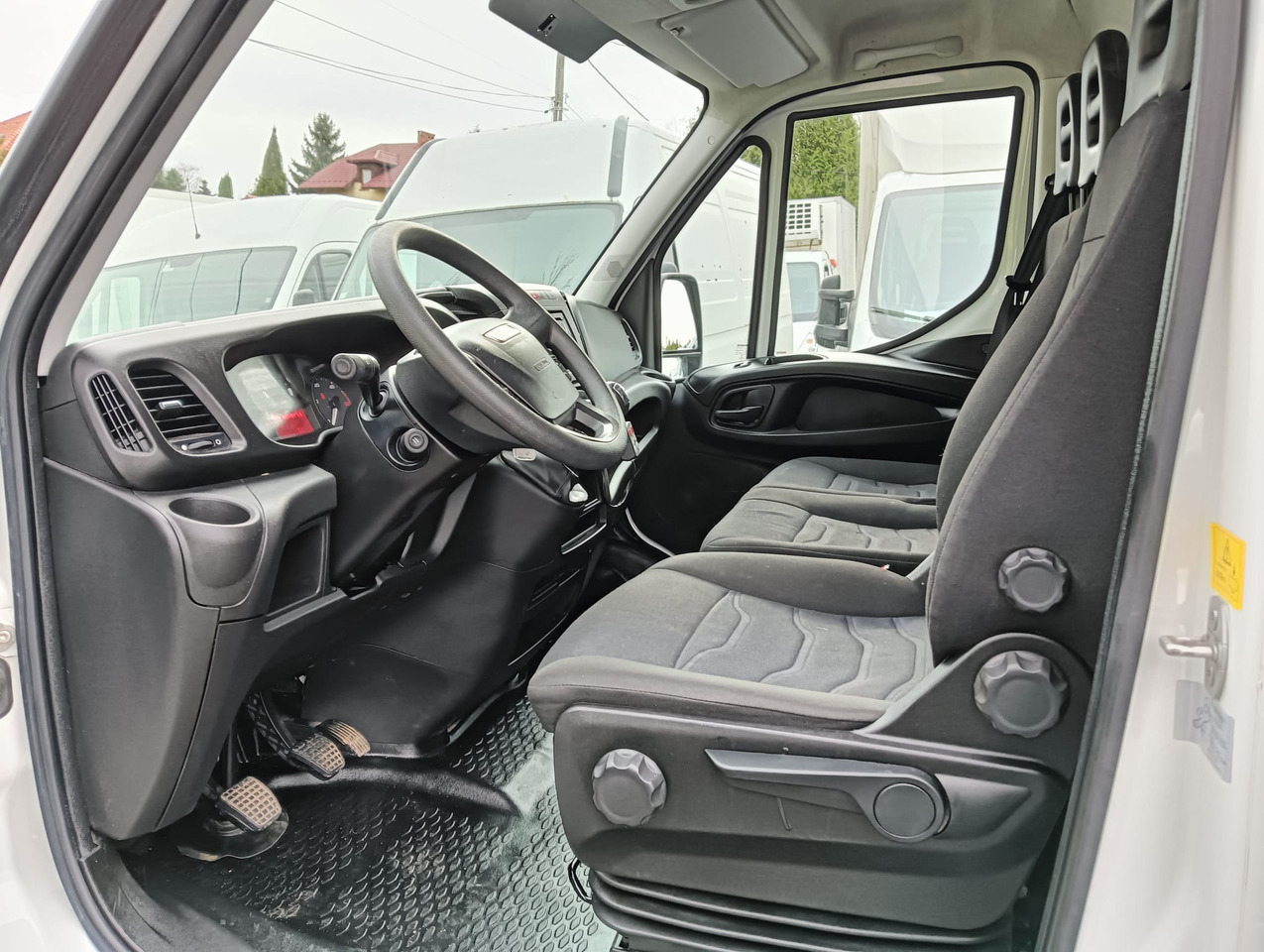 IVECO DAILY 35C14 WYWROTKA KIPER NR 820 - Tipper van: picture 2 IVECO DAILY 35C14 WYWROTKA KIPER NR 820 - Tipper van: picture 2