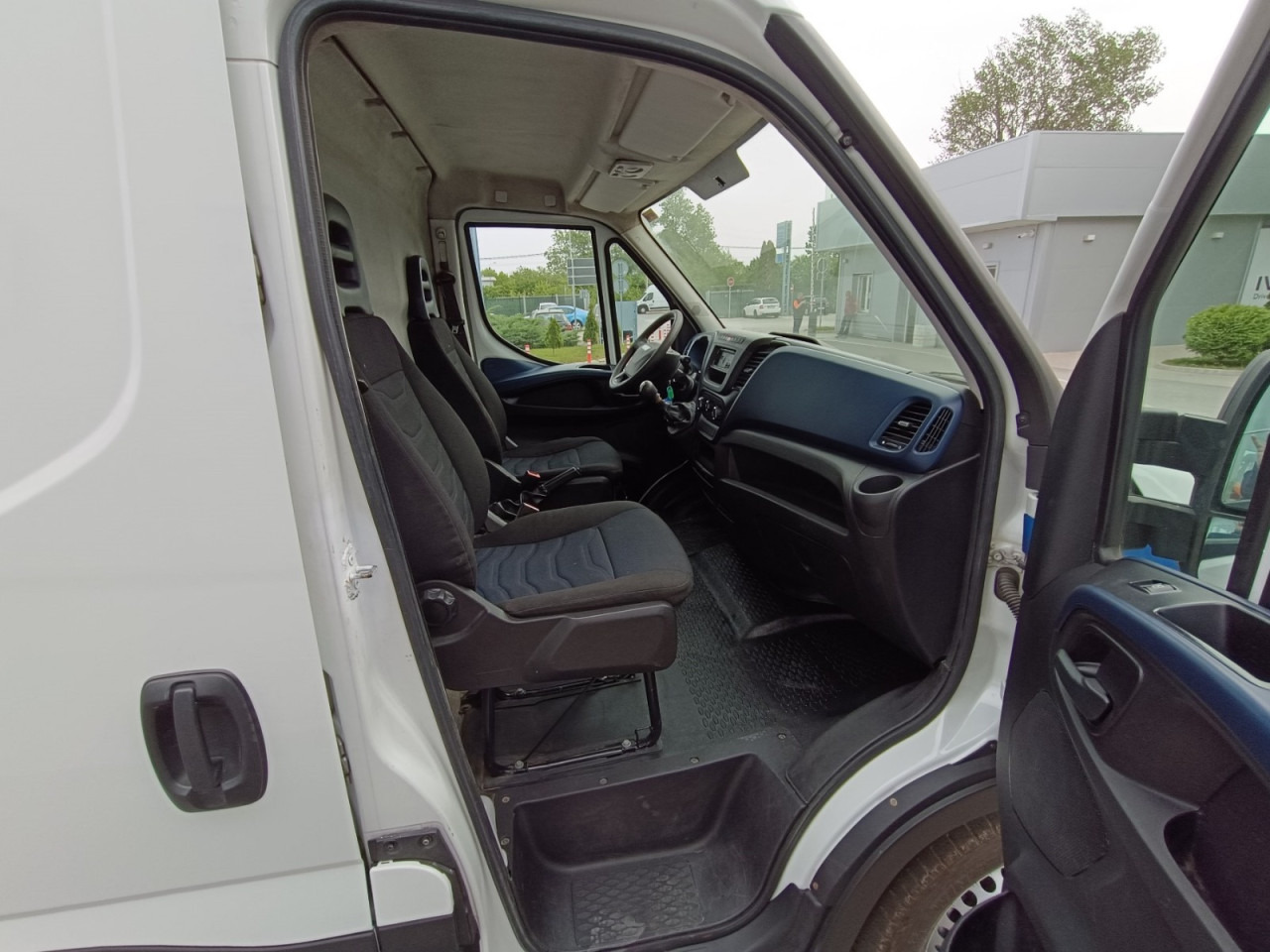 IVECO Daily 35S14N 12m3 - Panel van: picture 5 IVECO Daily 35S14N 12m3 - Panel van: picture 5