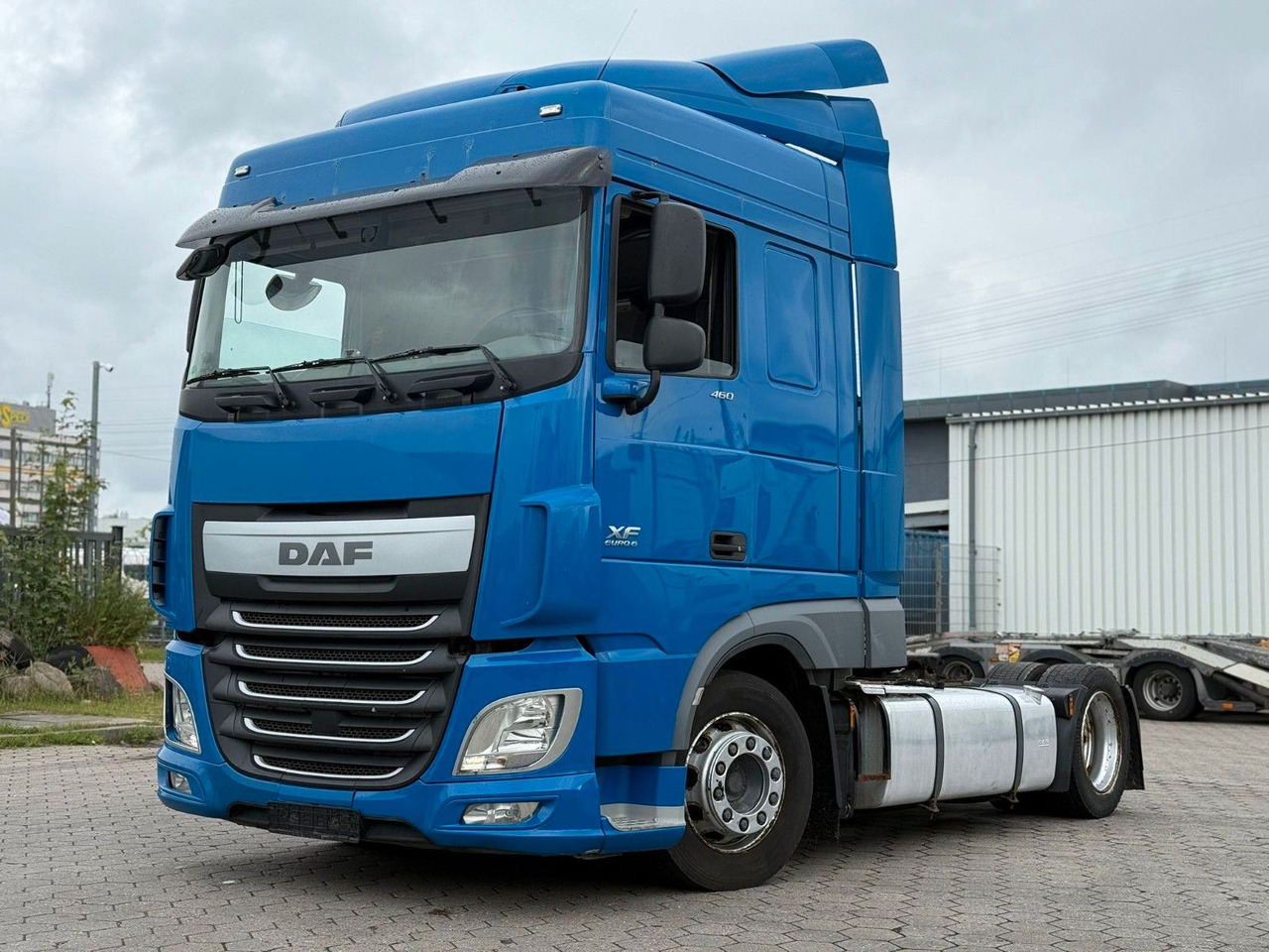 DAF XF 460 Low +Retarter+2xTank - Tractor unit: picture 1 DAF XF 460 Low +Retarter+2xTank - Tractor unit: picture 1