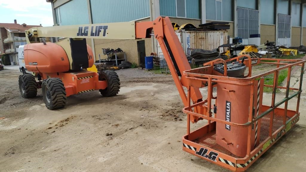 JLG 800 AJ - Articulated boom: picture 3 JLG 800 AJ - Articulated boom: picture 3