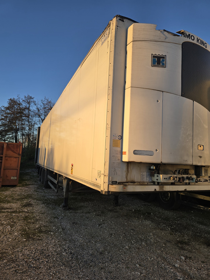 SCHMITZ - Refrigerator semi-trailer: picture 2 SCHMITZ - Refrigerator semi-trailer: picture 2