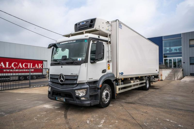Mercedes ANTOS 1833 +CARRIER SUPRA MULTI 1250Mt+DHOLLANDIA 2.5T - Refrigerator truck: picture 1 Mercedes ANTOS 1833 +CARRIER SUPRA MULTI 1250Mt+DHOLLANDIA 2.5T - Refrigerator truck: picture 1