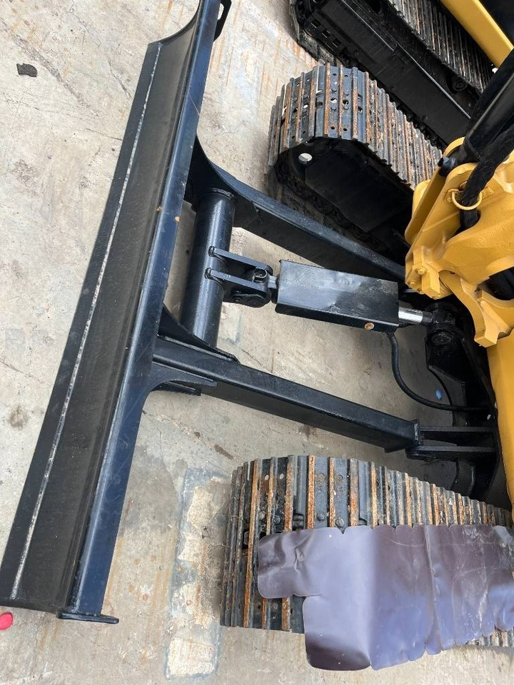 CAT 303.5E2 - Mini excavator: picture 5 CAT 303.5E2 - Mini excavator: picture 5