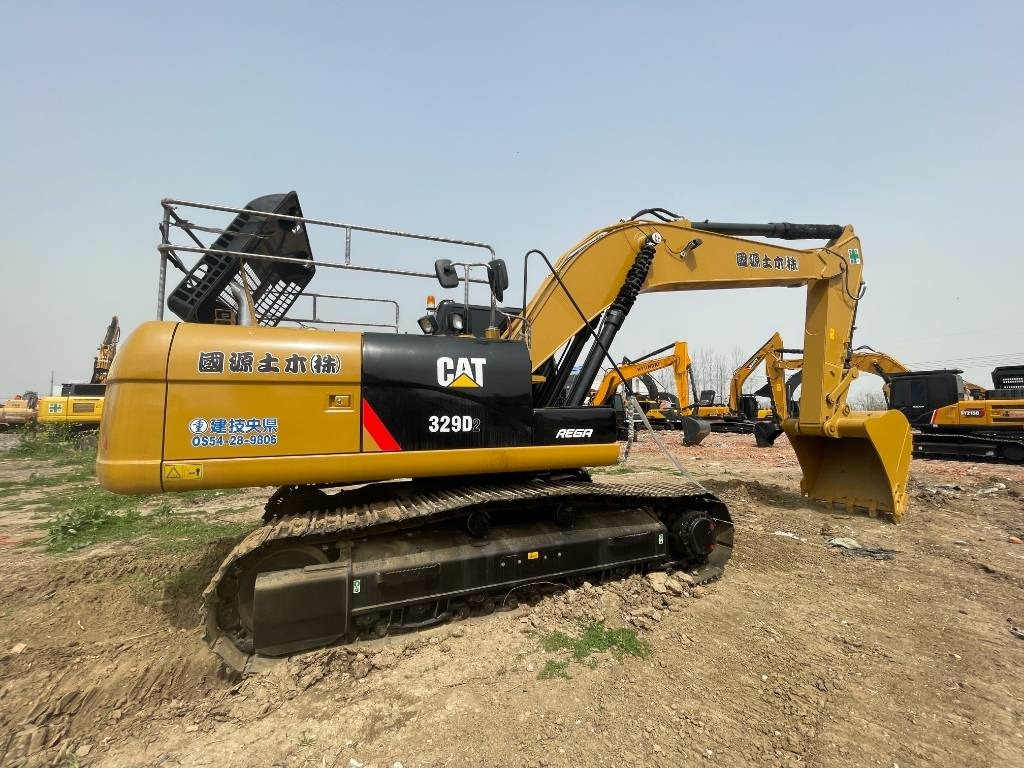 CAT 329D2 - Crawler excavator: picture 1 CAT 329D2 - Crawler excavator: picture 1