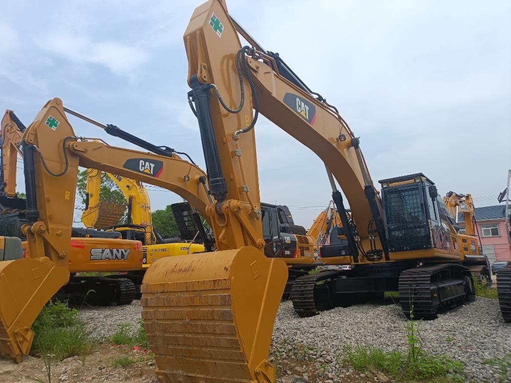 CAT 330 - Crawler excavator: picture 2 CAT 330 - Crawler excavator: picture 2
