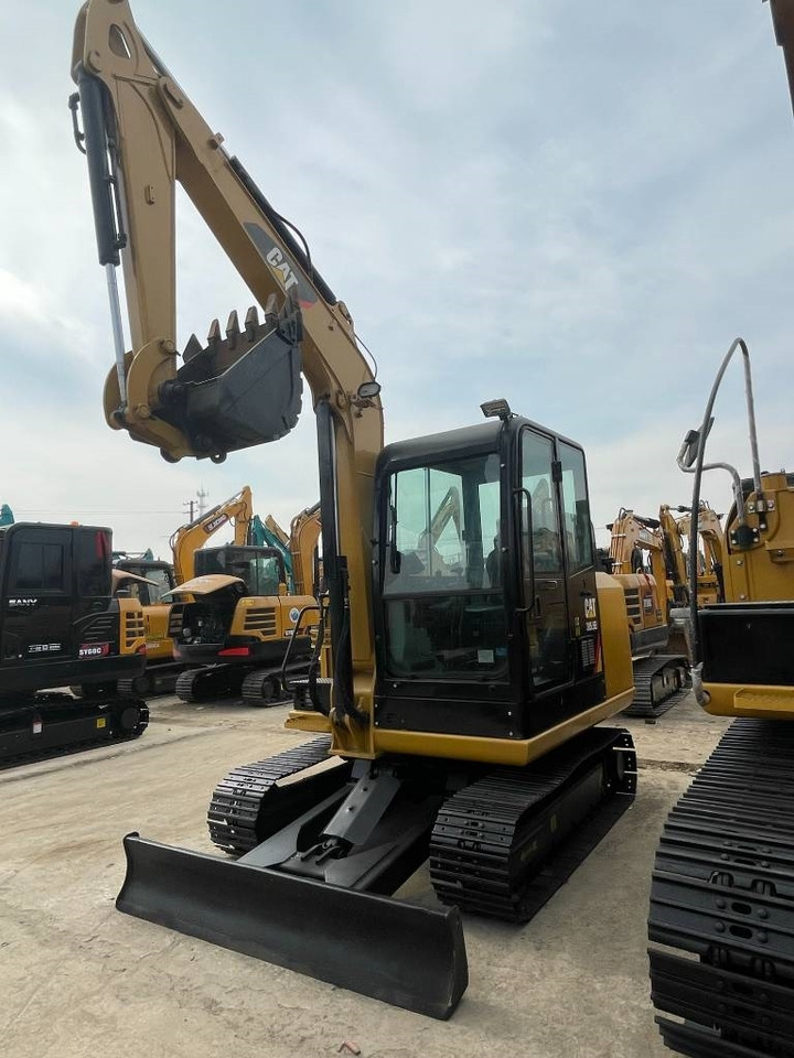 CAT CAT305.5E2 - Mini excavator: picture 2 CAT CAT305.5E2 - Mini excavator: picture 2