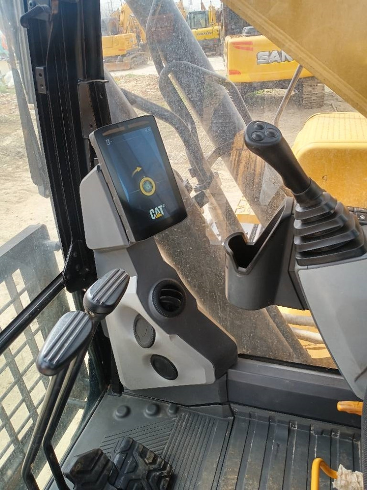 CAT CAT336GC - Crawler excavator: picture 4 CAT CAT336GC - Crawler excavator: picture 4