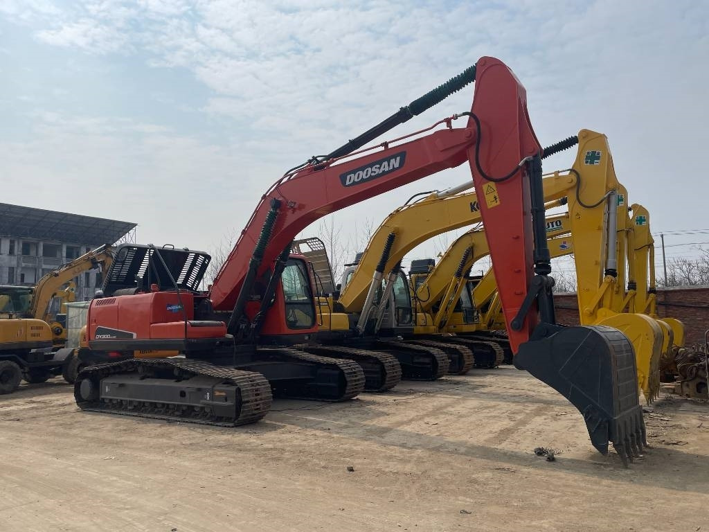 Doosan DX 300 - Crawler excavator: picture 2 Doosan DX 300 - Crawler excavator: picture 2
