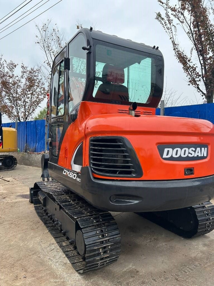 Doosan DX 60 - Mini excavator: picture 2 Doosan DX 60 - Mini excavator: picture 2