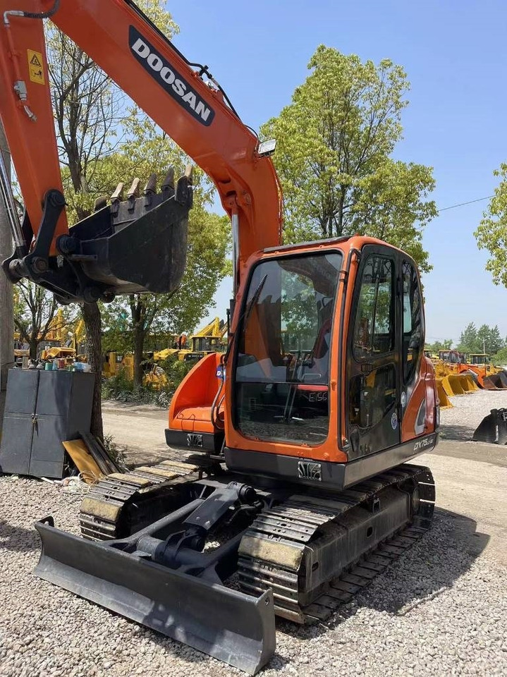 Doosan DX75 - Mini excavator: picture 3 Doosan DX75 - Mini excavator: picture 3