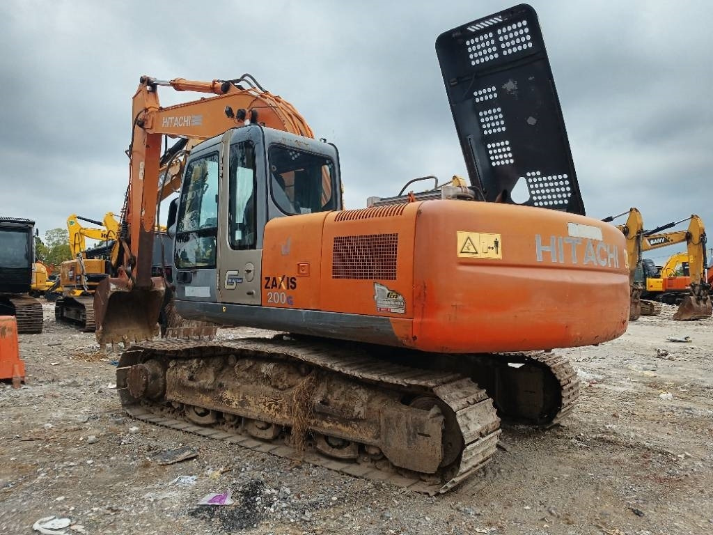 Hitachi ZX 200 - Crawler excavator: picture 1 Hitachi ZX 200 - Crawler excavator: picture 1