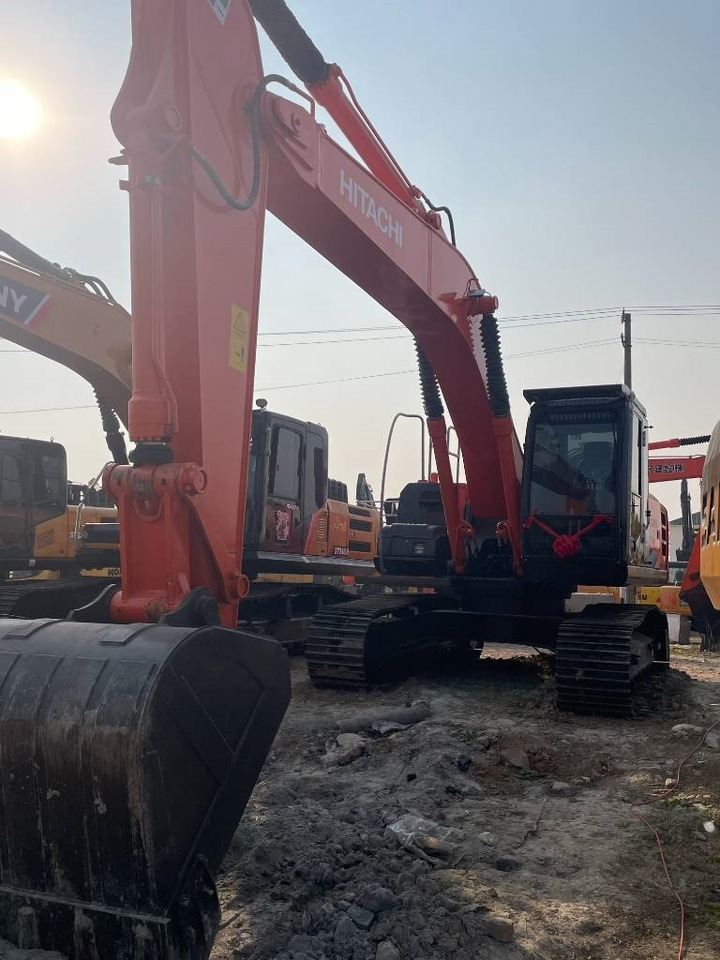 Hitachi ZX 210 - Crawler excavator: picture 4 Hitachi ZX 210 - Crawler excavator: picture 4