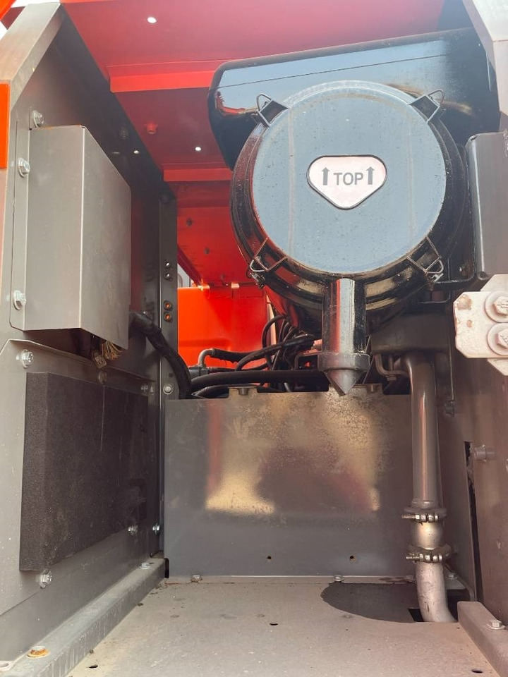 Hitachi ZX 210 - Crawler excavator: picture 3 Hitachi ZX 210 - Crawler excavator: picture 3