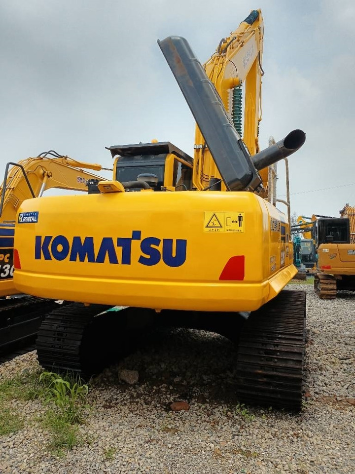 Komatsu PC 220-8  - Crawler excavator: picture 2 Komatsu PC 220-8  - Crawler excavator: picture 2