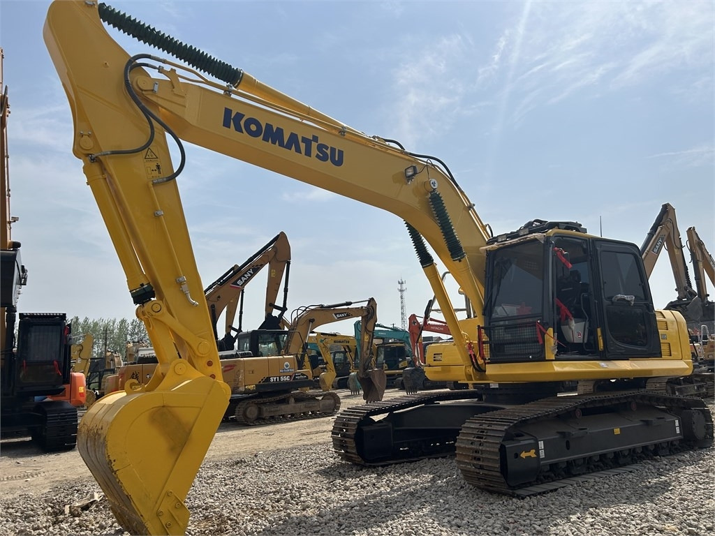 Komatsu PC 240 - Crawler excavator: picture 3 Komatsu PC 240 - Crawler excavator: picture 3