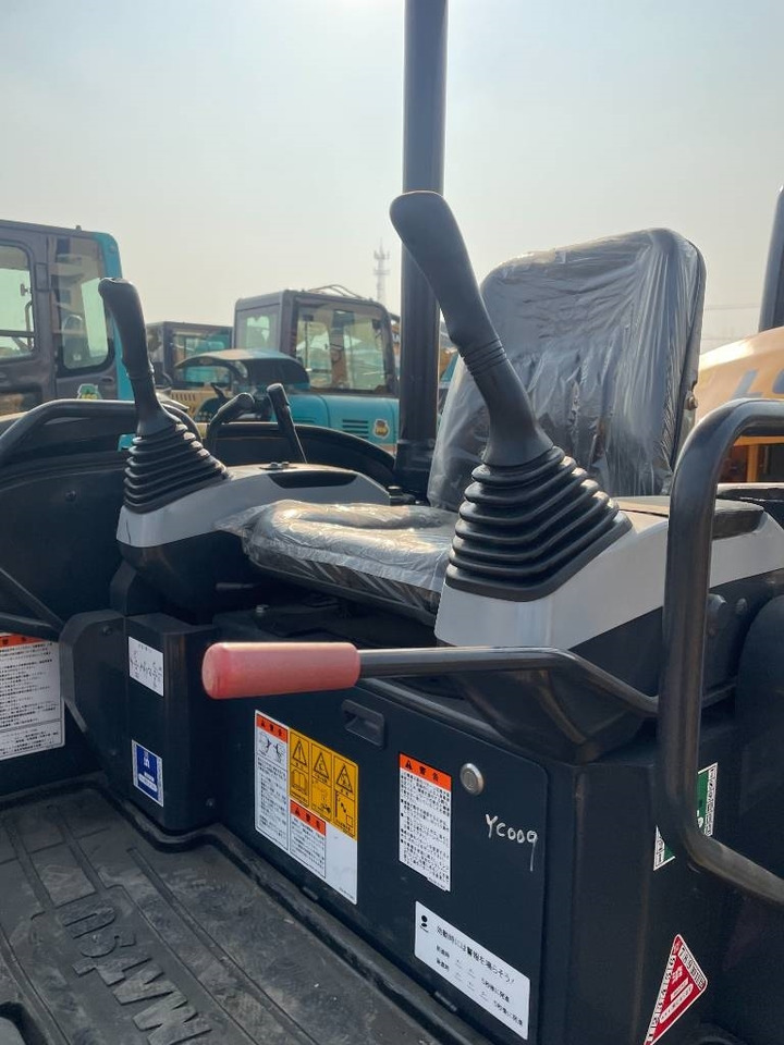 Komatsu PC 35 - Mini excavator: picture 4 Komatsu PC 35 - Mini excavator: picture 4