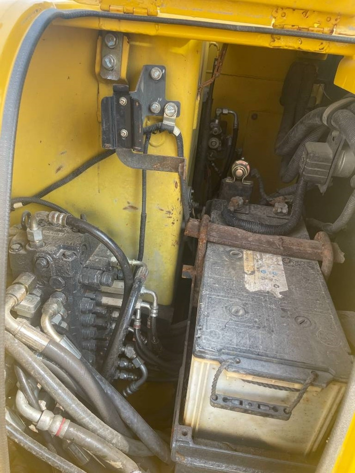 Komatsu PC56 - Mini excavator: picture 3 Komatsu PC56 - Mini excavator: picture 3