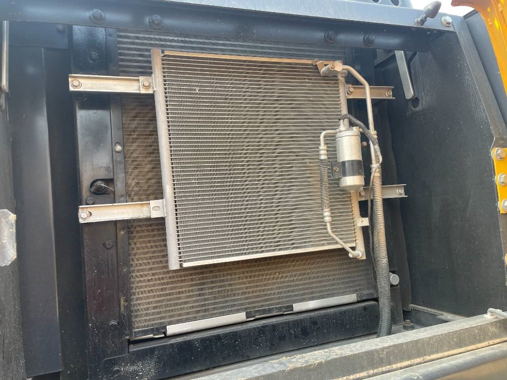 Volvo EC 210  - Crawler excavator: picture 4 Volvo EC 210  - Crawler excavator: picture 4