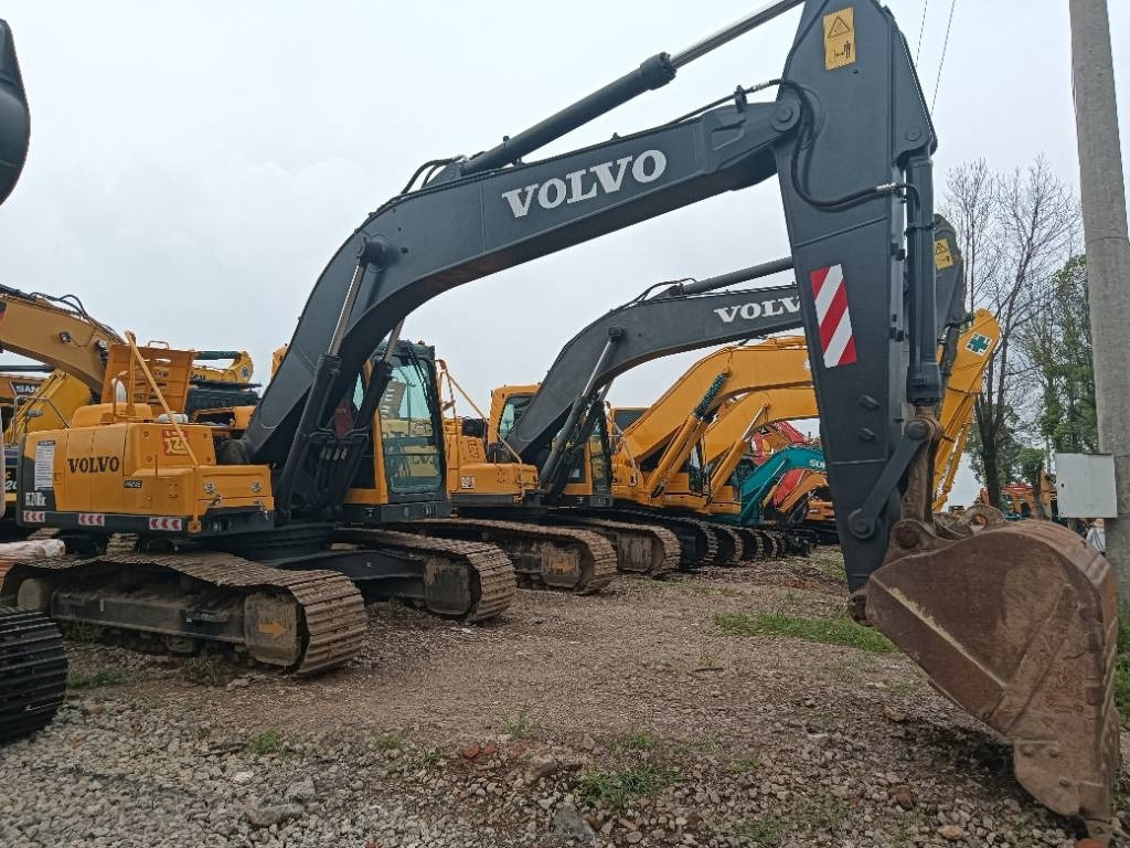 Volvo EC 210 - Crawler excavator: picture 2 Volvo EC 210 - Crawler excavator: picture 2
