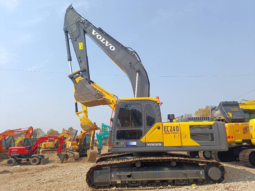 Volvo EC 240  - Crawler excavator: picture 1 Volvo EC 240  - Crawler excavator: picture 1
