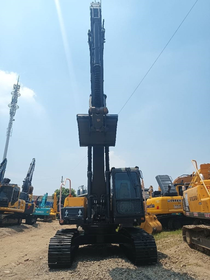 Volvo EC 240 - Crawler excavator: picture 3 Volvo EC 240 - Crawler excavator: picture 3