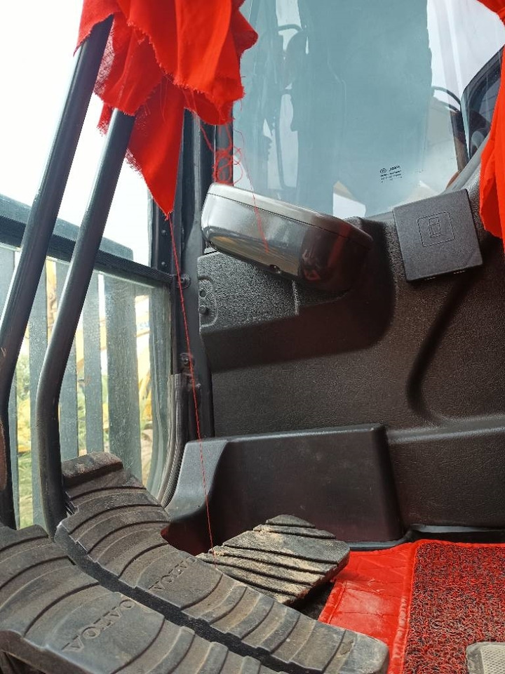 Volvo EC 290  - Crawler excavator: picture 4 Volvo EC 290  - Crawler excavator: picture 4