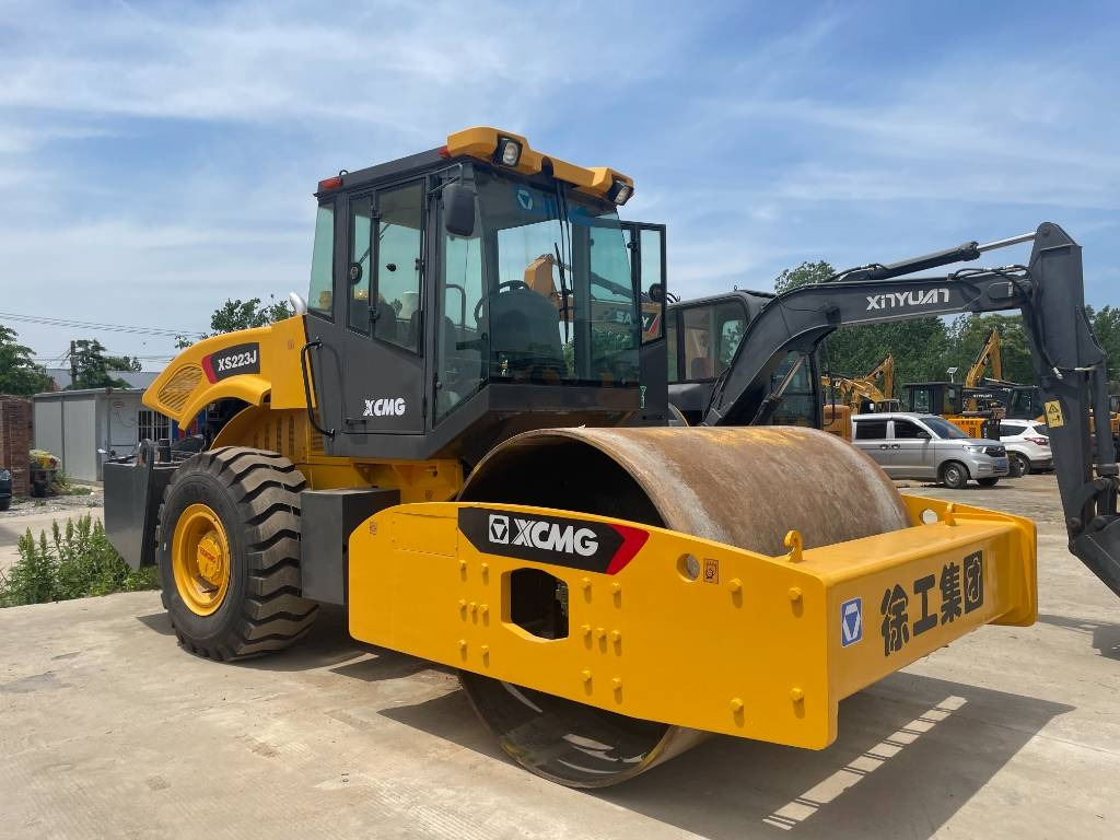 XCMG XS 223 J  - Compactor: picture 1 XCMG XS 223 J  - Compactor: picture 1