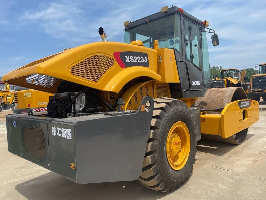 XCMG XS 223 J - Compactor: picture 4 XCMG XS 223 J - Compactor: picture 4