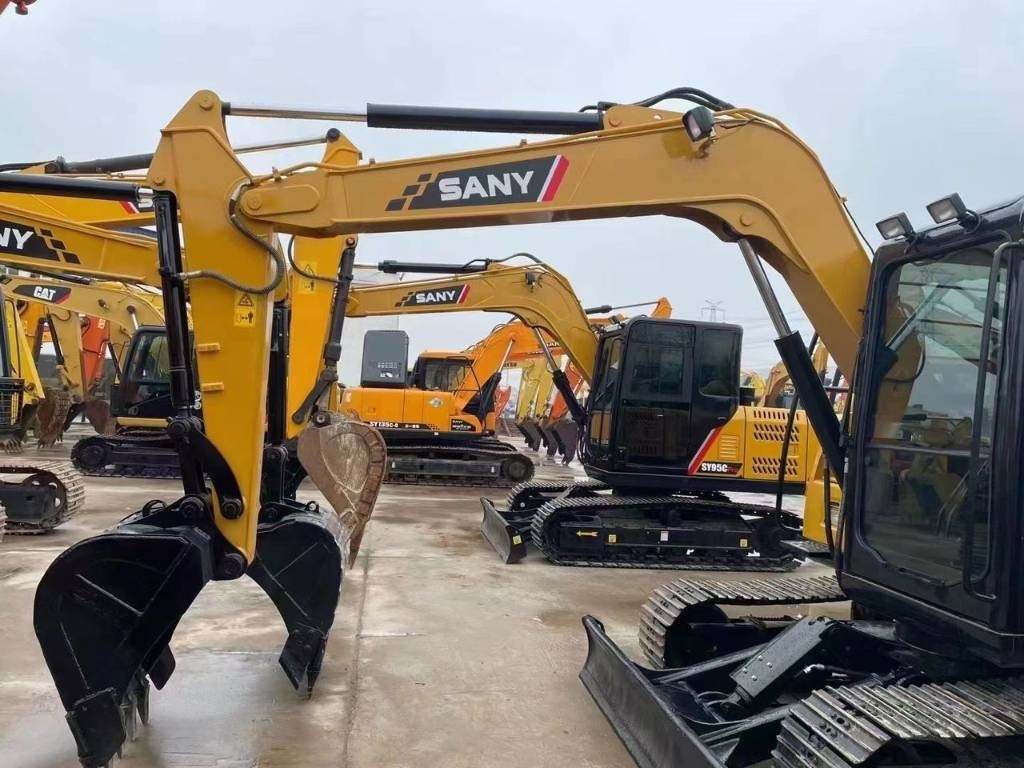 San'y 75c - Crawler excavator: picture 1 San'y 75c - Crawler excavator: picture 1