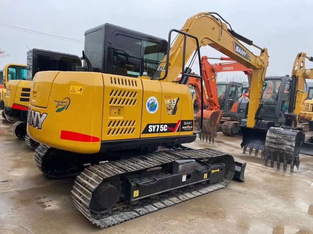 San'y 75c - Crawler excavator: picture 3 San'y 75c - Crawler excavator: picture 3