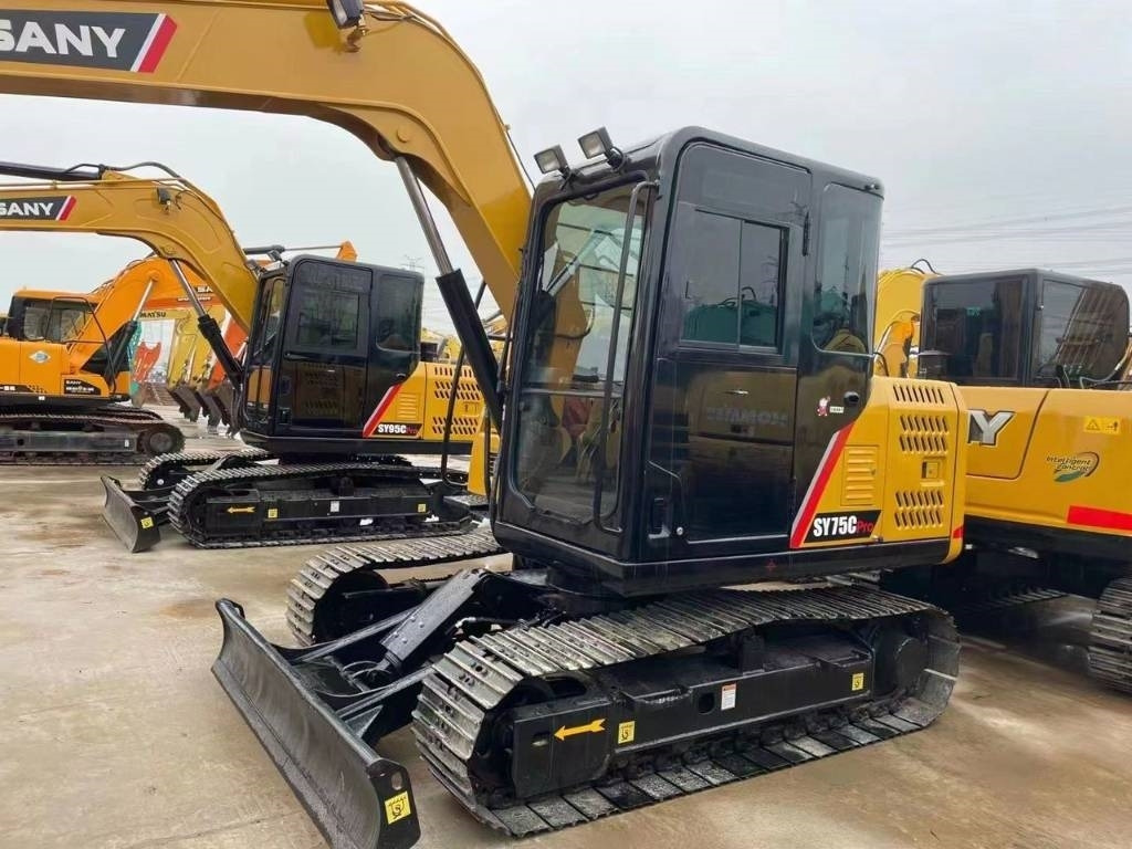 San'y 75c - Crawler excavator: picture 4 San'y 75c - Crawler excavator: picture 4