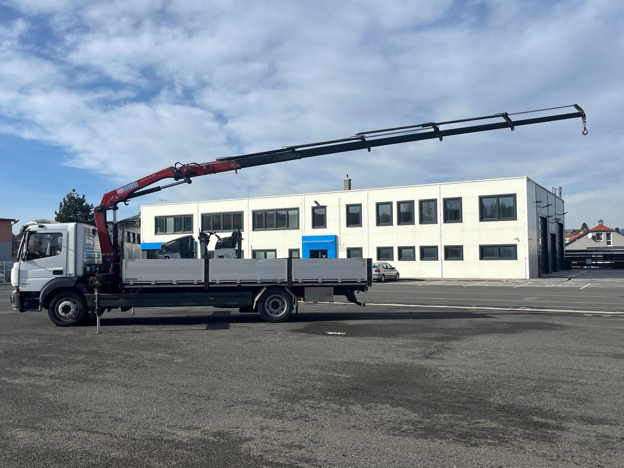 Dropside/ Flatbed truck, Crane truck Mercedes truck ATEGO, 1527, Crane HMF 1120 - K5: picture 12