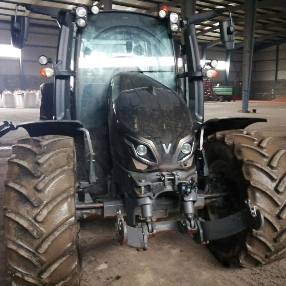 Valtra G, 135, Versu - Farm tractor: picture 2 Valtra G, 135, Versu - Farm tractor: picture 2