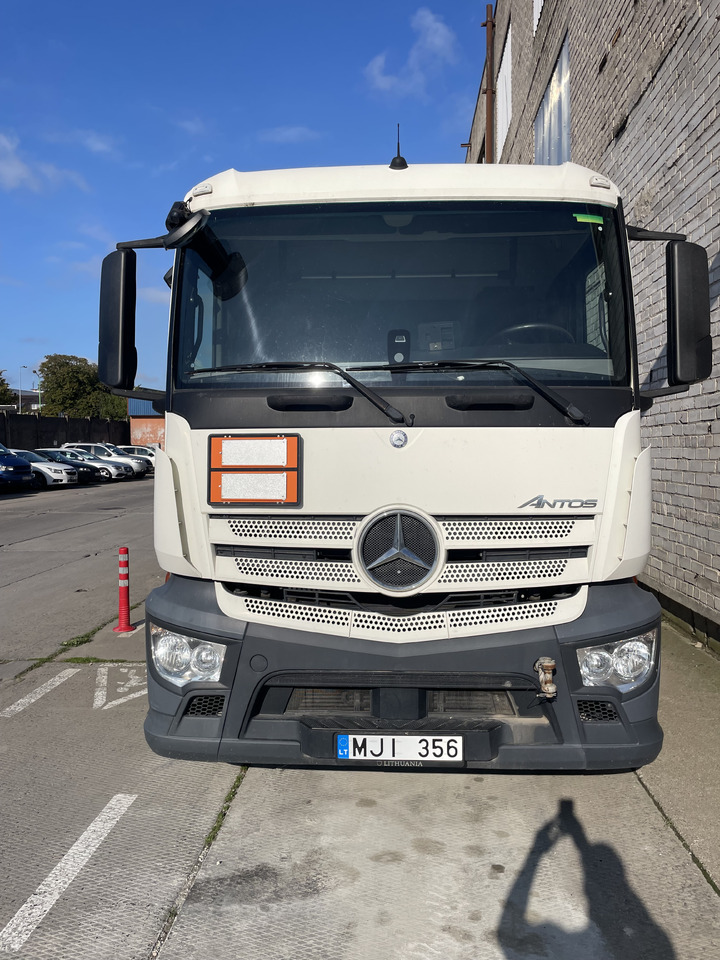 MERCEDES-BENZ ANTOS 1835 RETARDER EURO 6 ADR - Tractor unit: picture 3 MERCEDES-BENZ ANTOS 1835 RETARDER EURO 6 ADR - Tractor unit: picture 3