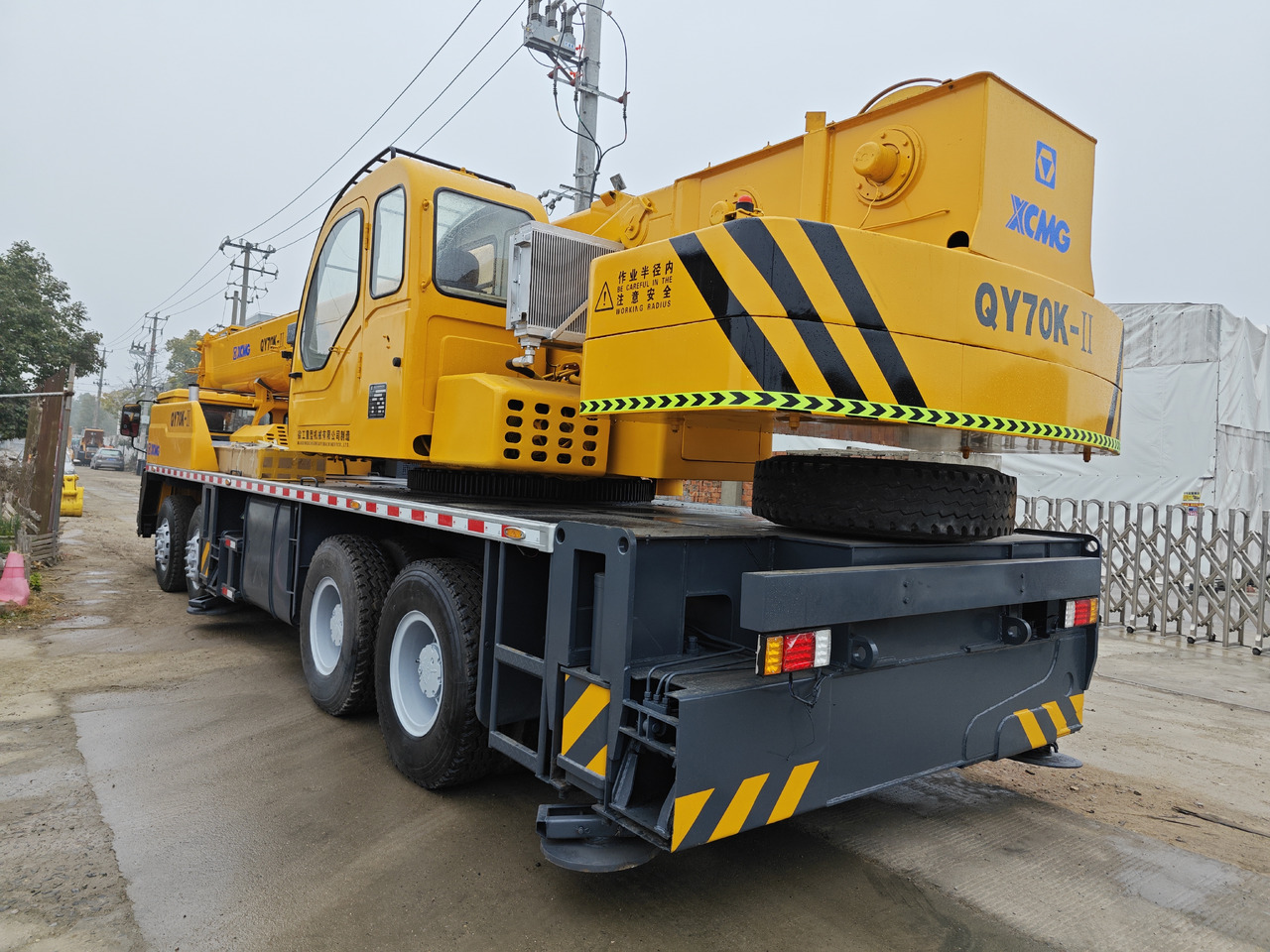 XCMG QY70K 70 used truck crane - Mobile crane: picture 2 XCMG QY70K 70 used truck crane - Mobile crane: picture 2
