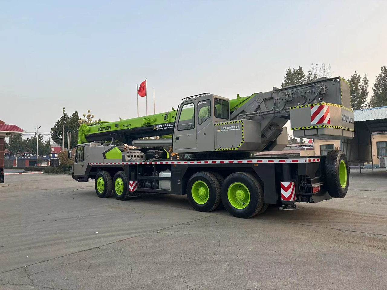 ZOOMLION ZTC700V - Mobile crane: picture 4 ZOOMLION ZTC700V - Mobile crane: picture 4
