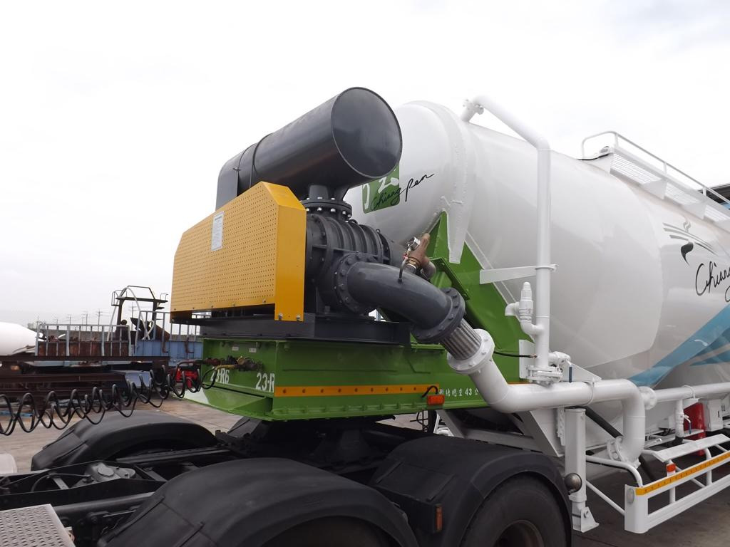 JSIE JSIE9401FT - Tank semi-trailer: picture 3 JSIE JSIE9401FT - Tank semi-trailer: picture 3