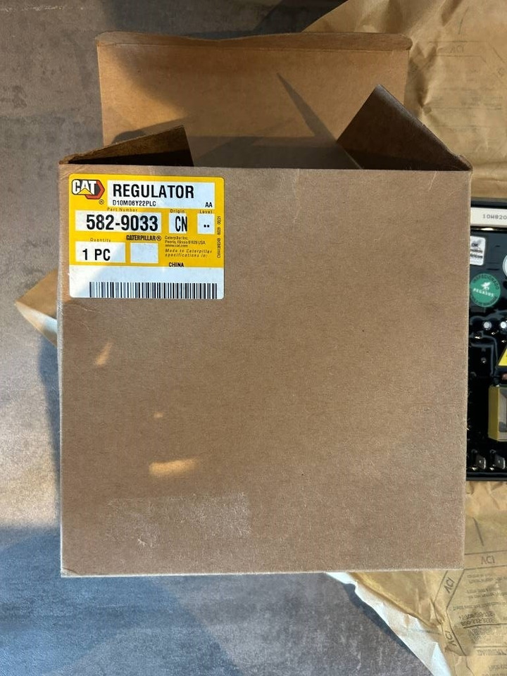 CAT AVR 582-9033 - DPX-25080 - Electrical system for Construction machinery: picture 4 CAT AVR 582-9033 - DPX-25080 - Electrical system for Construction machinery: picture 4