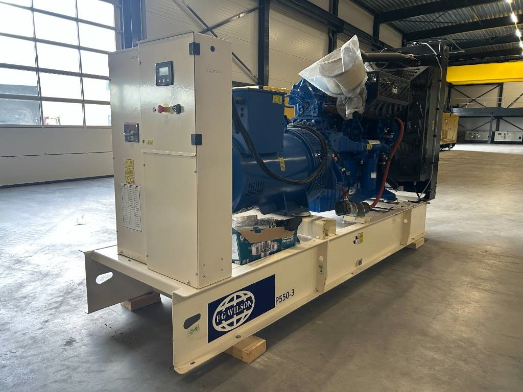 FG Wilson P550-3 - 550 kVA Open Genset - DPX-16020-O - Generator set: picture 4 FG Wilson P550-3 - 550 kVA Open Genset - DPX-16020-O - Generator set: picture 4