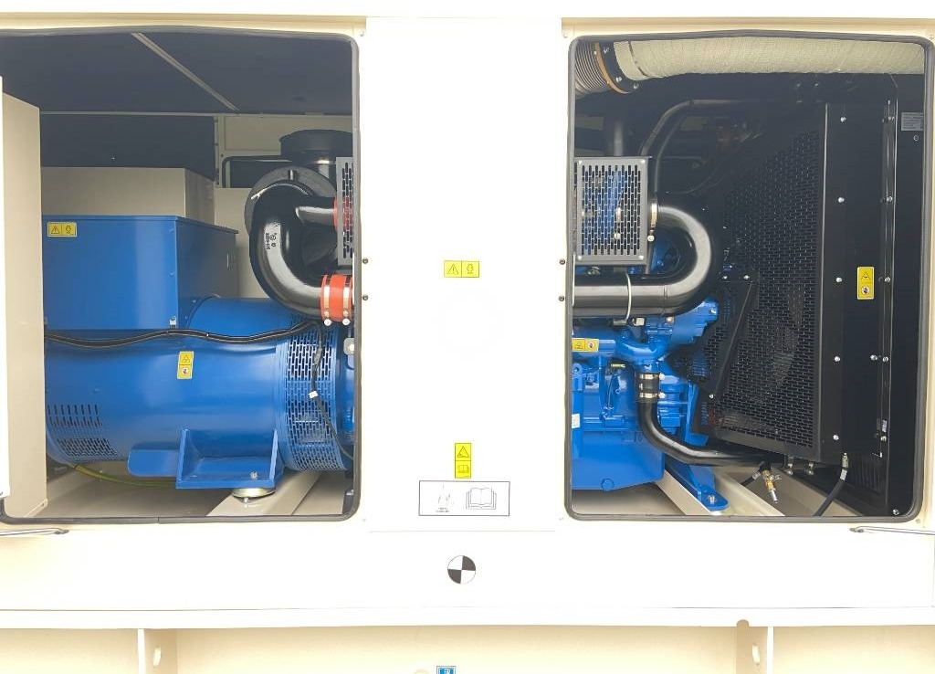 FG Wilson P715-3 - 715 kVA Genset - DPX-16023 - Generator set: picture 5 FG Wilson P715-3 - 715 kVA Genset - DPX-16023 - Generator set: picture 5