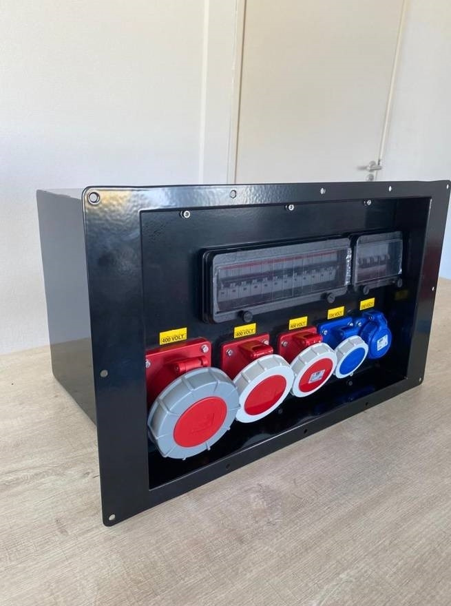Socket Box 75-160 kVA - 63A - 32A - 2x 16A - IP8X - Other machinery: picture 2 Socket Box 75-160 kVA - 63A - 32A - 2x 16A - IP8X - Other machinery: picture 2
